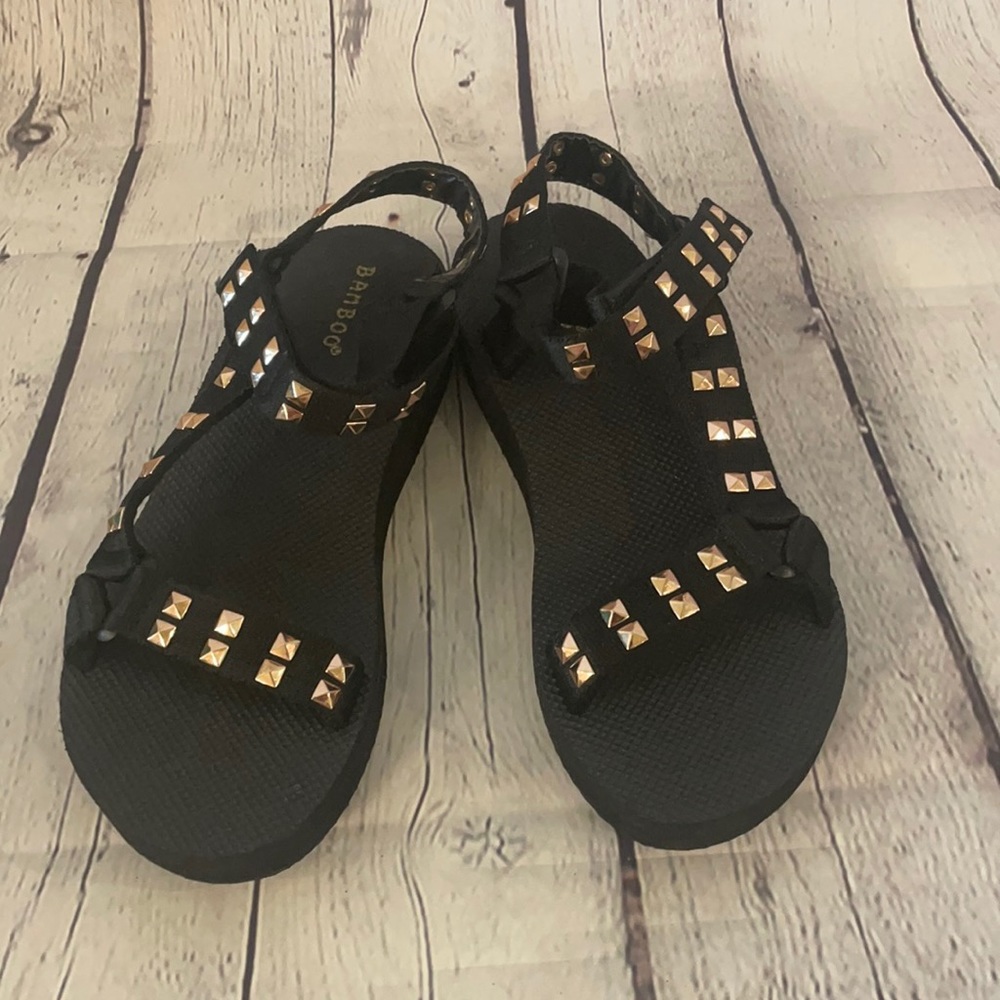 NWOT Women’s Bamboo Sandals Size 7